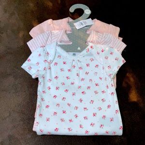 Baby Gap onesie